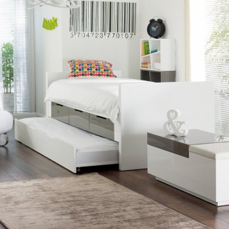 Retractable Glossy Bed