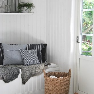 Country Hallway Sofa