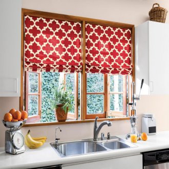 Curtains for summer cottages in the kitchen
