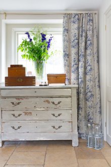 Curtains for summer cottages with a picture