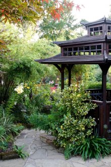 Pavillon im japanischen Stil