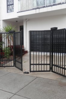 Otomatik katlanır kapı