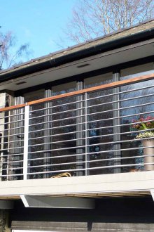 Aluminum balcony door design