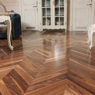 Abeto em parquet de carvalho