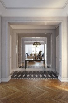 Árvore de Natal em parquet no corredor