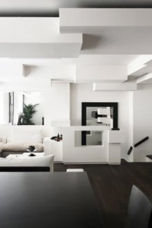 Stratifié noir dans l'appartement