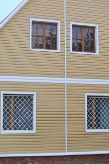 Ship siding for a country house