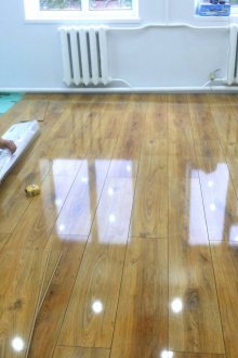 Parlak laminat montajı
