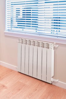 Wall mounted aluminum radiator