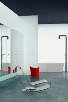 Aluminum radiator in the bathroom