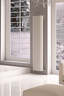 Vertical aluminum radiator