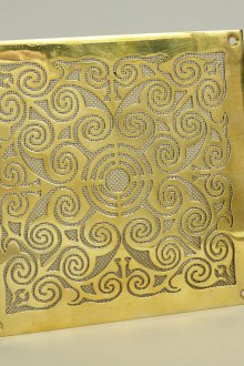 Griglia di ventilazione dorata