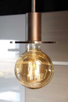 Edison'un mutfakta lambası
