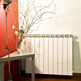 Bimetal radiator i lejligheden