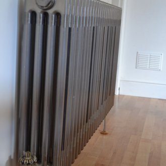 Bimetal radiator i retro stil