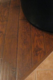 Schwelle für Laminatfugen