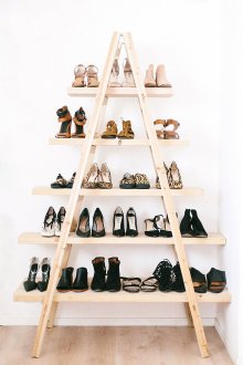 Leiterförmige Schuhregale