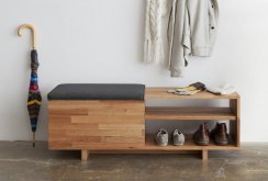 Funkcjonalna ławka z półkami do przechowywania butów