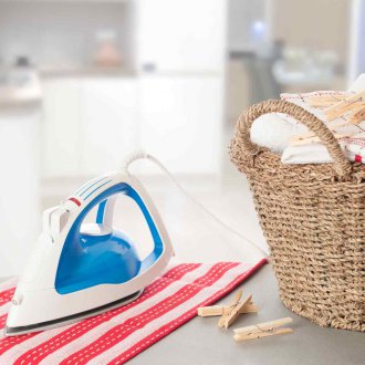 Cleaning iron from burnt cloth