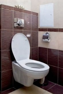 Wc sospeso con scarico obliquo