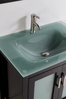 Bir dolap ile cam lavabo