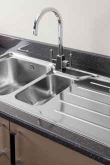 Lavello in acciaio inox con ali