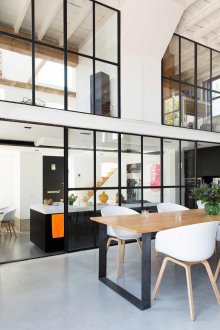 Beyaz Loft Sandalyeleri