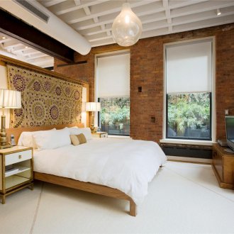 Loft tarzı yatak odası