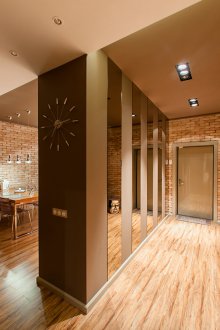 Mirrors in the hallway loft