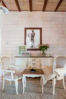 Dresser, table and chairs in Provence style