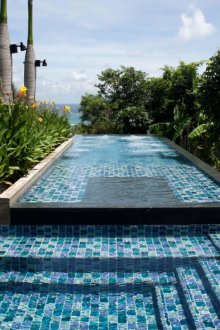 Piastrella in ceramica per la piscina