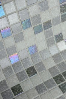 Piastrelle per piscina grigie
