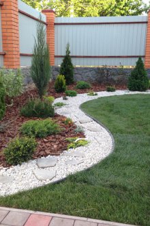 Roll Tiled Lawn