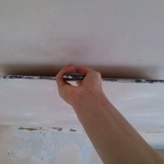 Boyama için tavan macunu