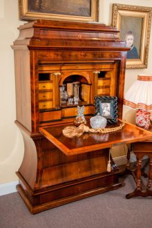German style bureau