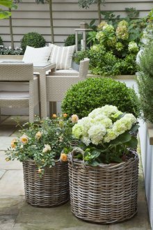 Arredamento terrazza con fiori