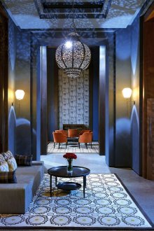 Lustre de teto em estilo oriental