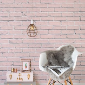 Bir tuğla altında pembe duvar kağıdı