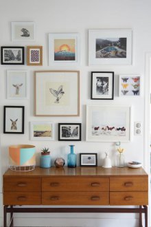 Fotos sobre el pedestal en el interior