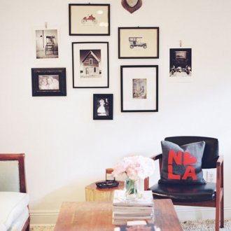 Fotos en la pared del interior