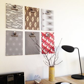 Clips de pared para fotografías en el interior.