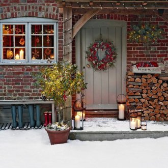 Classic New Year Door Decoration