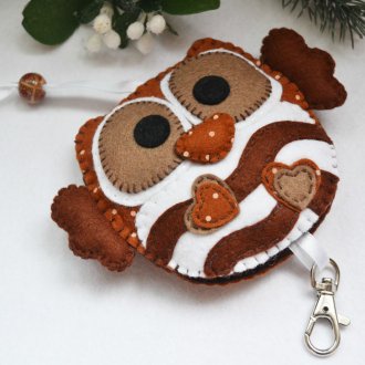Trinket of felt as a gift for the new year