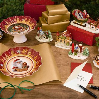New Year's gift set of dishes