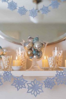 Guirlanda de papel de flocos de neve