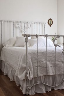 Shabby chic ferforje yatak