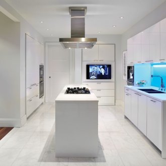 Glossy kitchen 14 sq. m