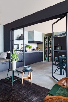 Dapur 14 persegi. m dalam gaya loteng
