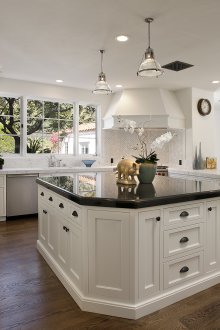 Dapur 14 persegi. m dengan pulau