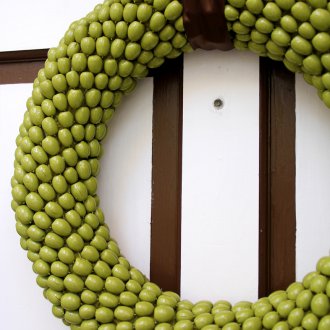 Corona de bellotas de Navidad